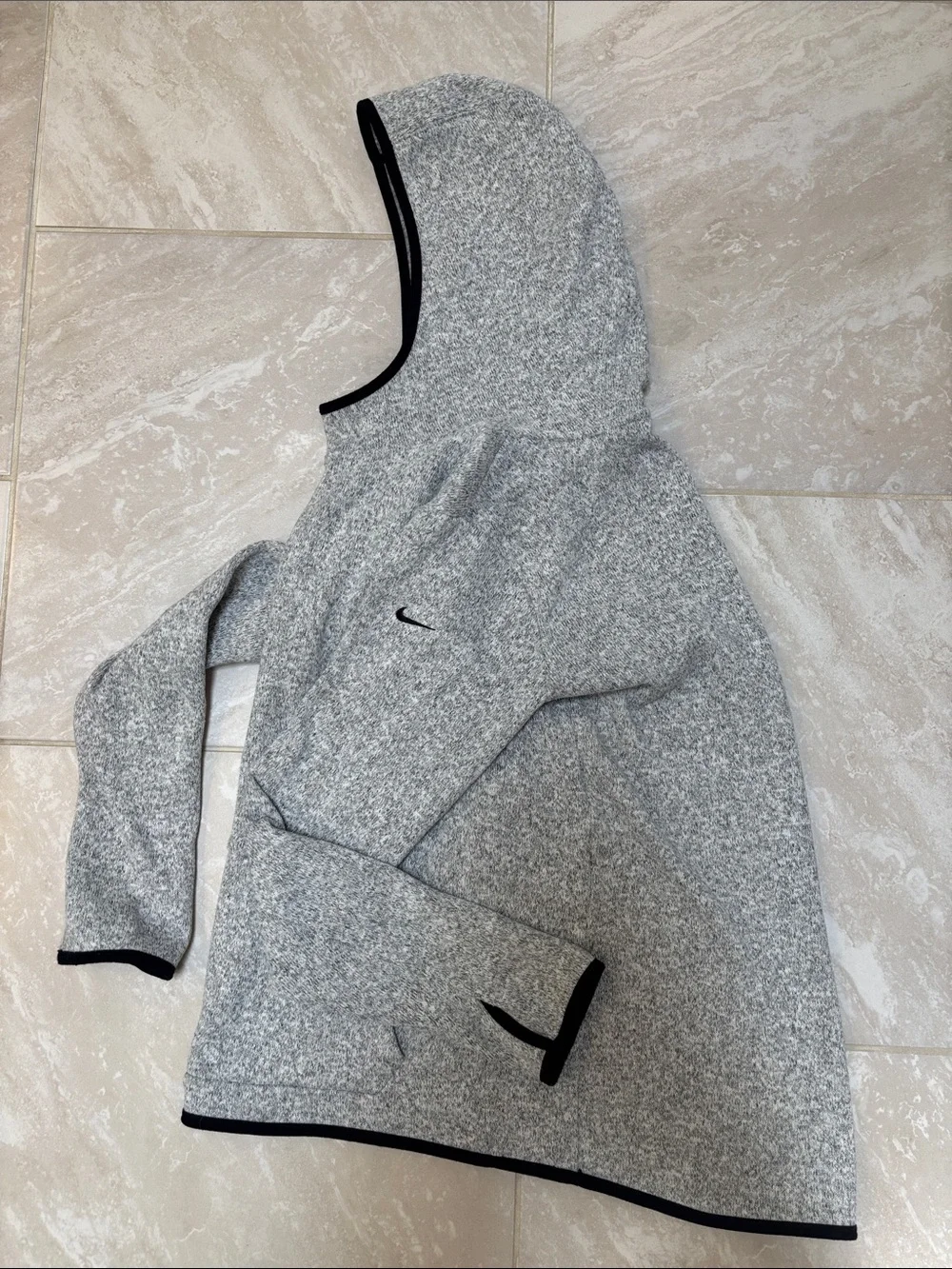 Nike Women’s Therma-FIT Heather Gray Pullover Hoodie Large